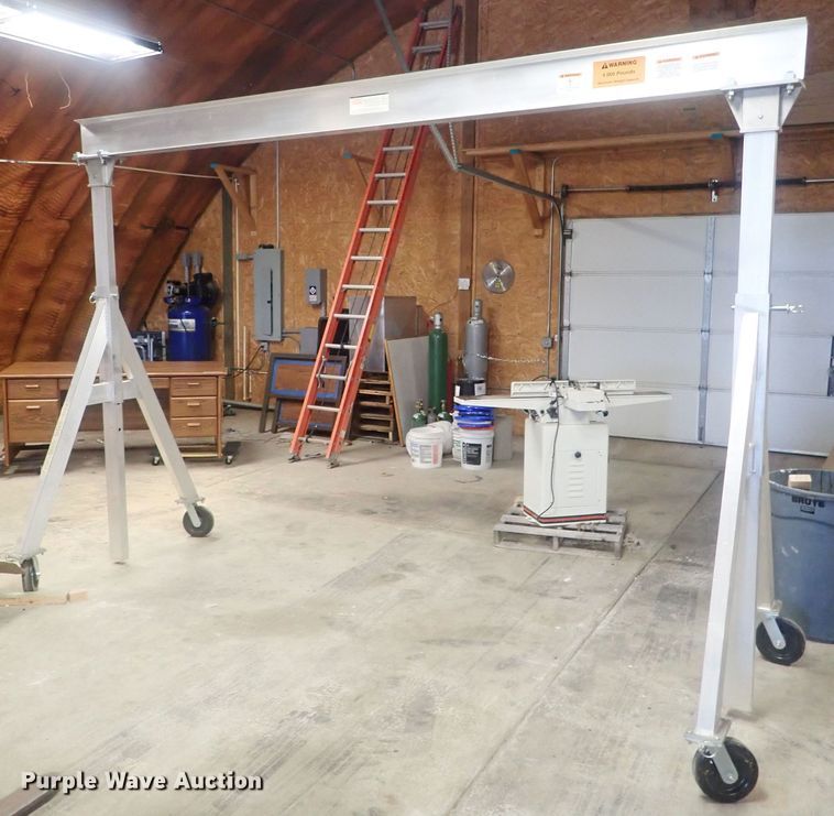 image for item HK9922 Dayton aluminum gantry crane