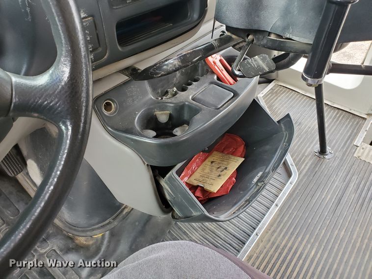 image for item HO9539 1998 Chevrolet Blue Bird  school bus