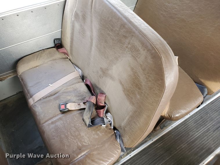 image for item HO9539 1998 Chevrolet Blue Bird  school bus