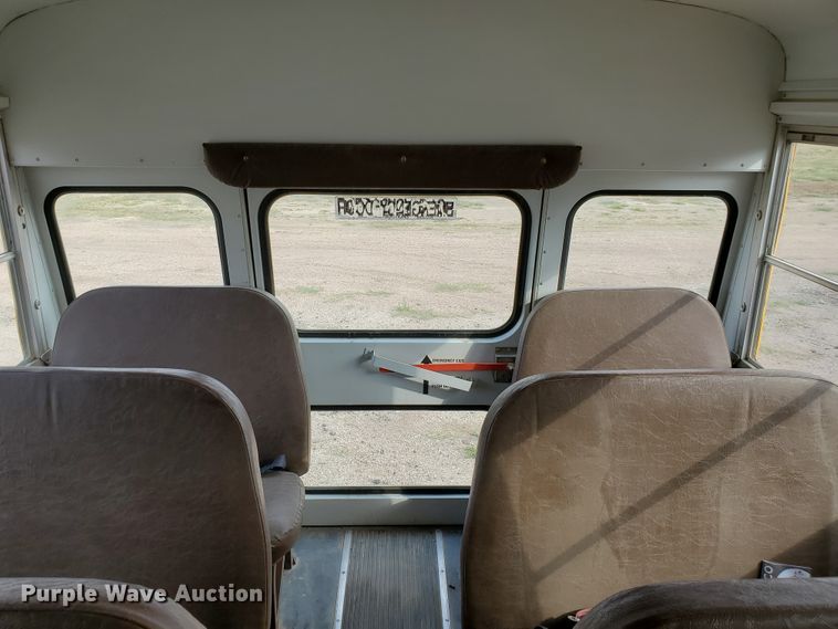 image for item HO9539 1998 Chevrolet Blue Bird  school bus