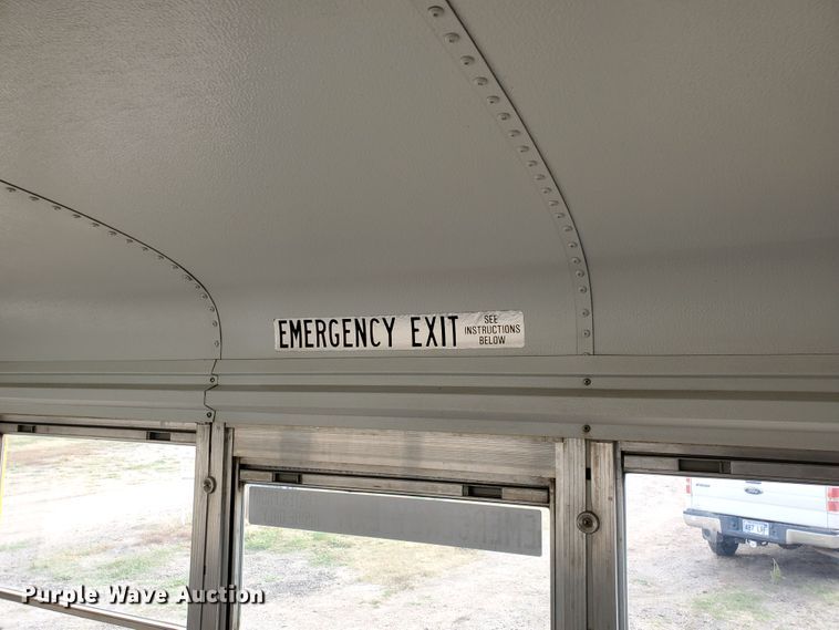 image for item HO9539 1998 Chevrolet Blue Bird  school bus