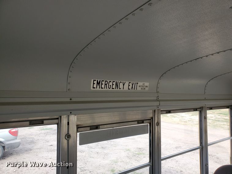 image for item HO9539 1998 Chevrolet Blue Bird  school bus