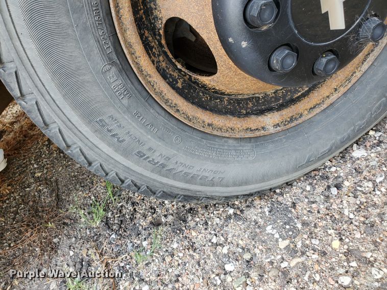 image for item HO9539 1998 Chevrolet Blue Bird  school bus