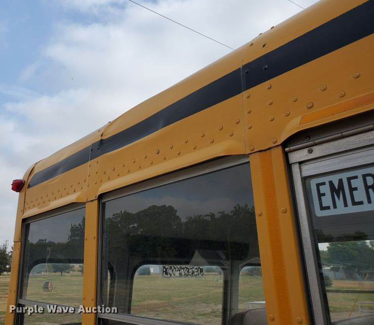 image for item HO9539 1998 Chevrolet Blue Bird  school bus