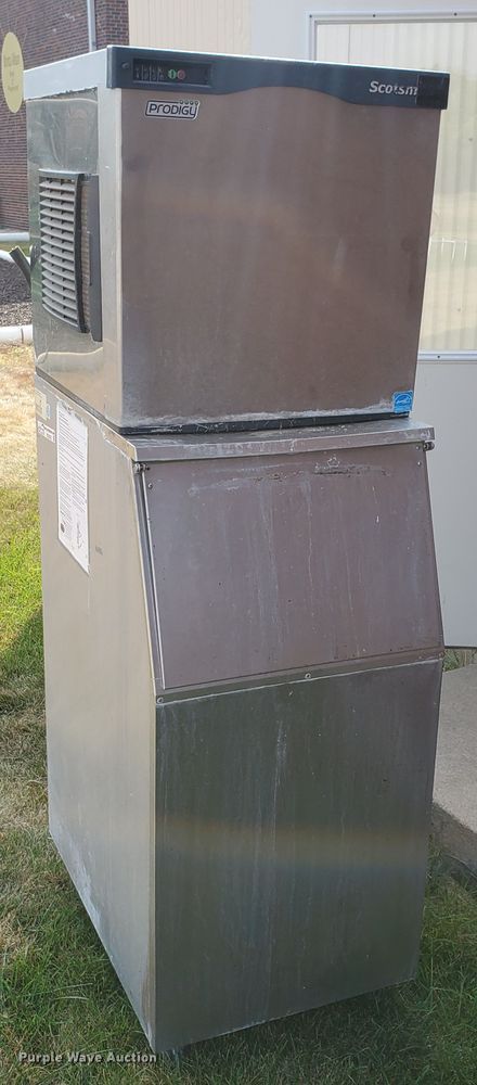 image for item HO9542 Scotsman C0322SA-B ice machine