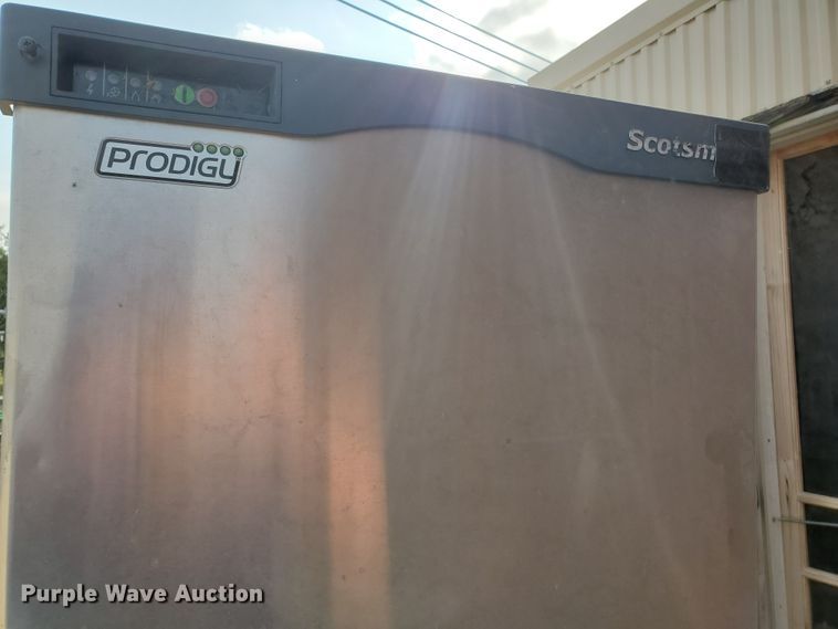 image for item HO9542 Scotsman C0322SA-B ice machine