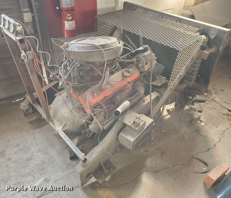 image for item HO9548 Chevrolet 350 C.I.D. V8 gas engine