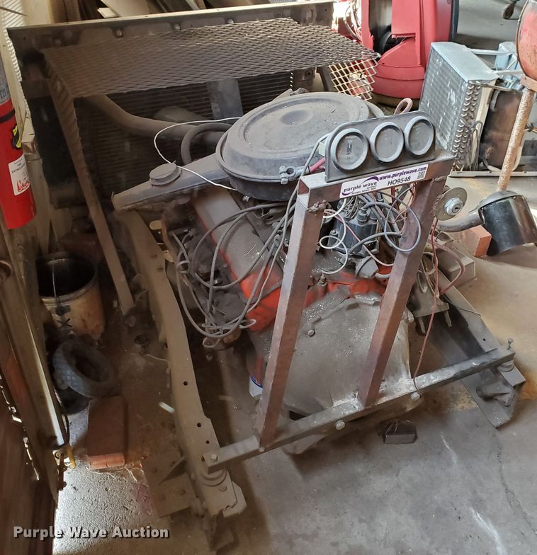 image for item HO9548 Chevrolet 350 C.I.D. V8 gas engine