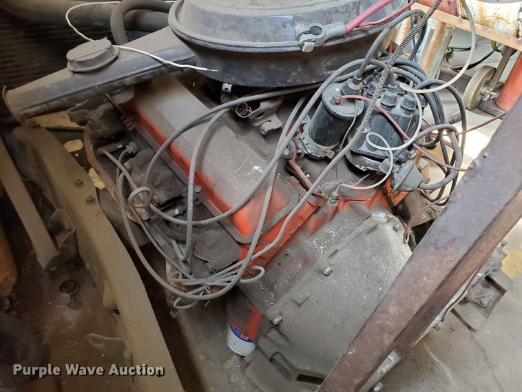 image for item HO9548 Chevrolet 350 C.I.D. V8 gas engine