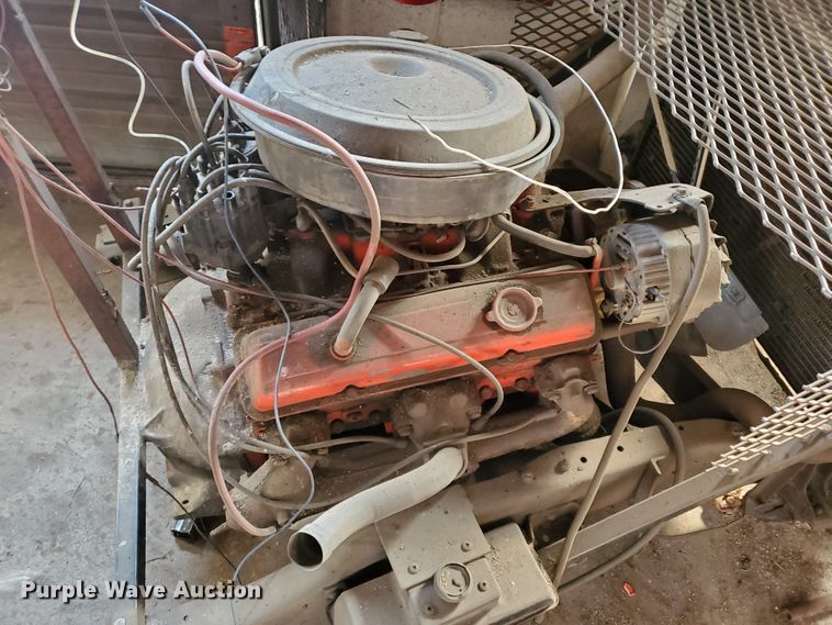 image for item HO9548 Chevrolet 350 C.I.D. V8 gas engine