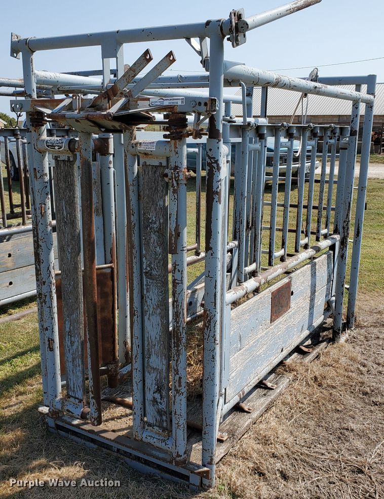 image for item HO9556 Pearson G6 squeeze chute