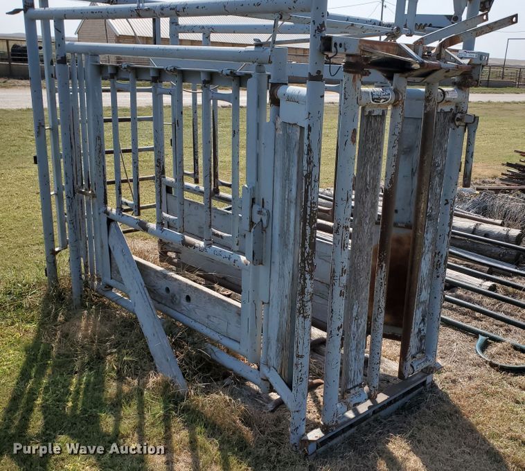 image for item HO9556 Pearson G6 squeeze chute