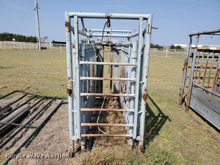 image for item HO9556 Pearson G6 squeeze chute