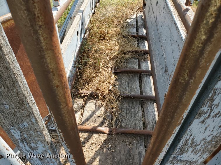 image for item HO9556 Pearson G6 squeeze chute