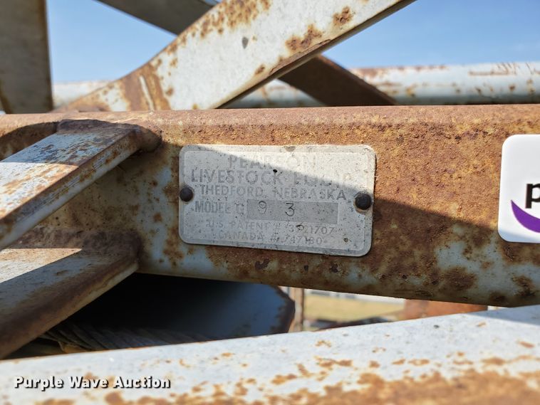 image for item HO9557 Pearson G93 squeeze chute