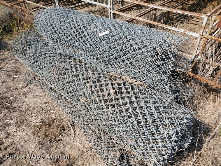 image for item HO9558 Approximately 17 rolls of chainlink fencing