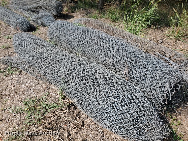 image for item HO9558 Approximately 17 rolls of chainlink fencing
