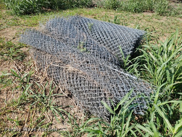 image for item HO9559 Approximately 25 rolls of chainlink fencing