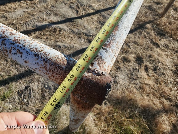 image for item HO9614 (4) metal livestock shed frames