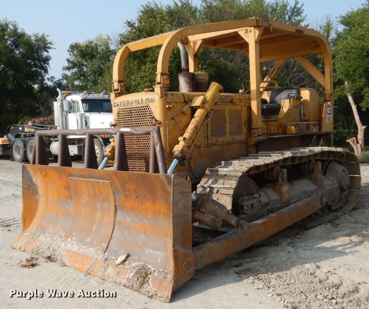 image for item HP9818 1971 Caterpillar D6C  dozer