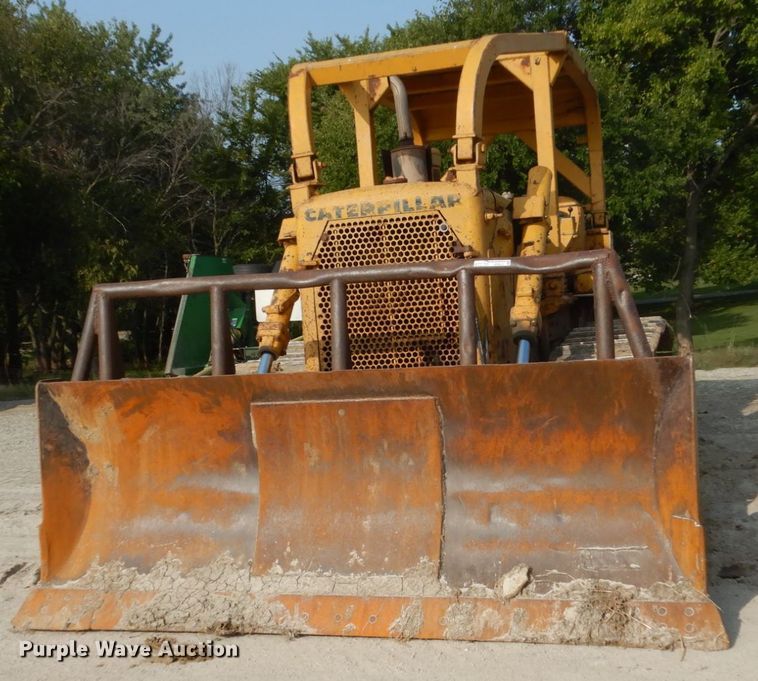 image for item HP9818 1971 Caterpillar D6C  dozer