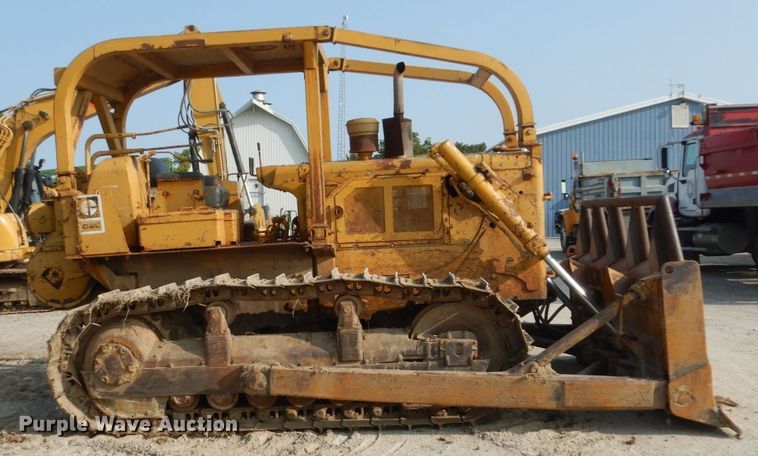 image for item HP9818 1971 Caterpillar D6C  dozer