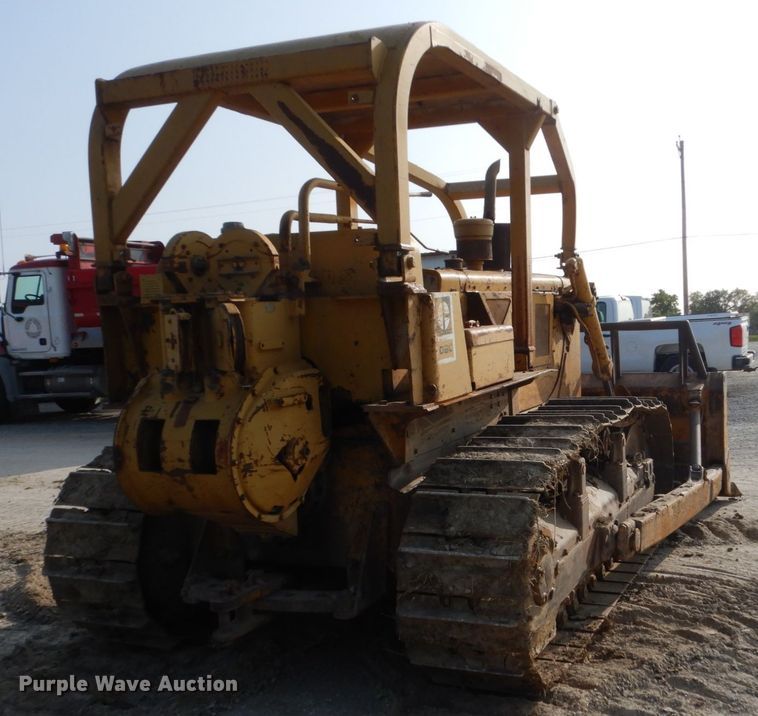 image for item HP9818 1971 Caterpillar D6C  dozer