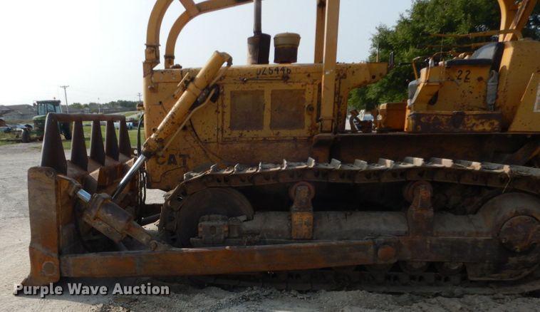 image for item HP9818 1971 Caterpillar D6C  dozer