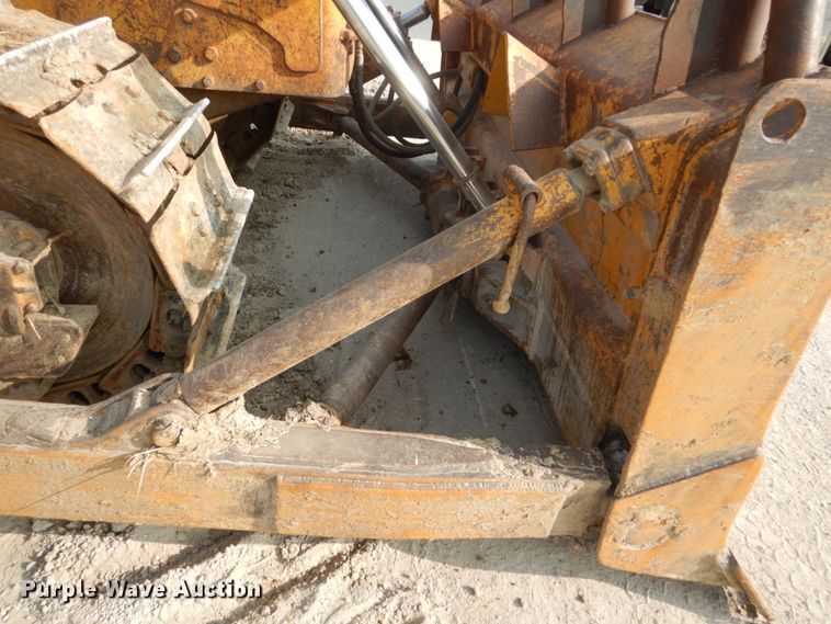 image for item HP9818 1971 Caterpillar D6C  dozer