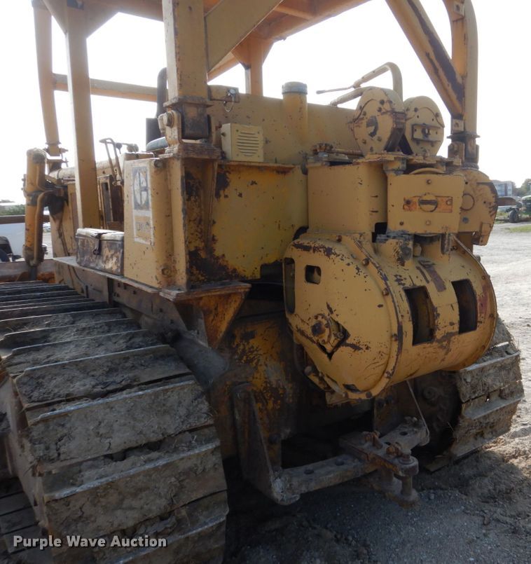image for item HP9818 1971 Caterpillar D6C  dozer