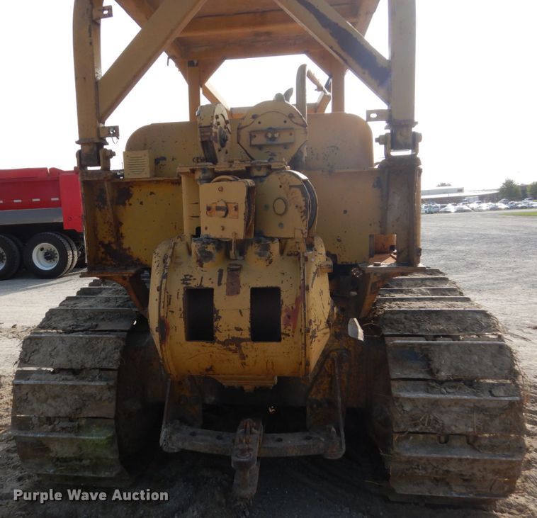 image for item HP9818 1971 Caterpillar D6C  dozer