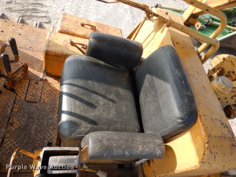 image for item HP9818 1971 Caterpillar D6C  dozer