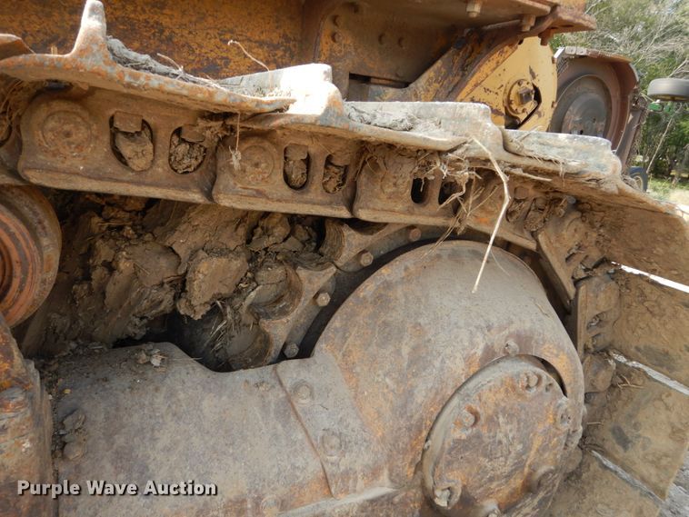 image for item HP9818 1971 Caterpillar D6C  dozer