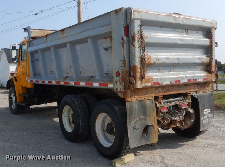 image for item HP9820 2001 Freightliner FL80  dump truck