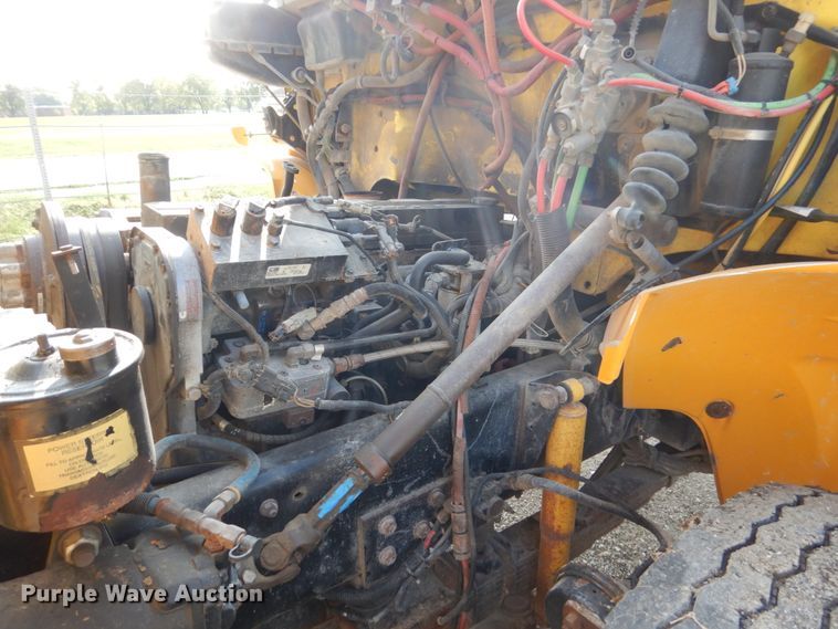 image for item HP9820 2001 Freightliner FL80  dump truck