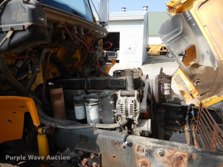 image for item HP9820 2001 Freightliner FL80  dump truck