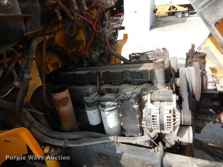 image for item HP9820 2001 Freightliner FL80  dump truck