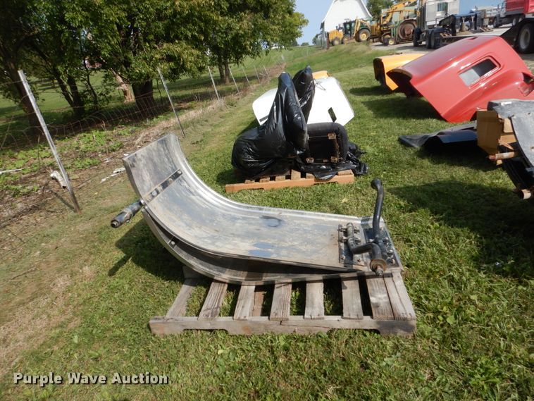 image for item HP9824 Truck fenders