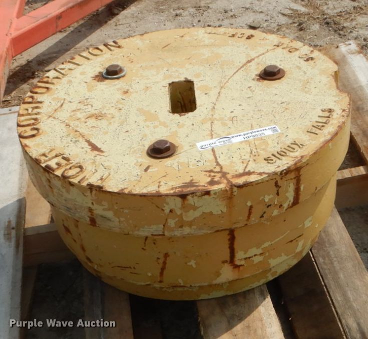 image for item HP9835 Tiger mower counter balance