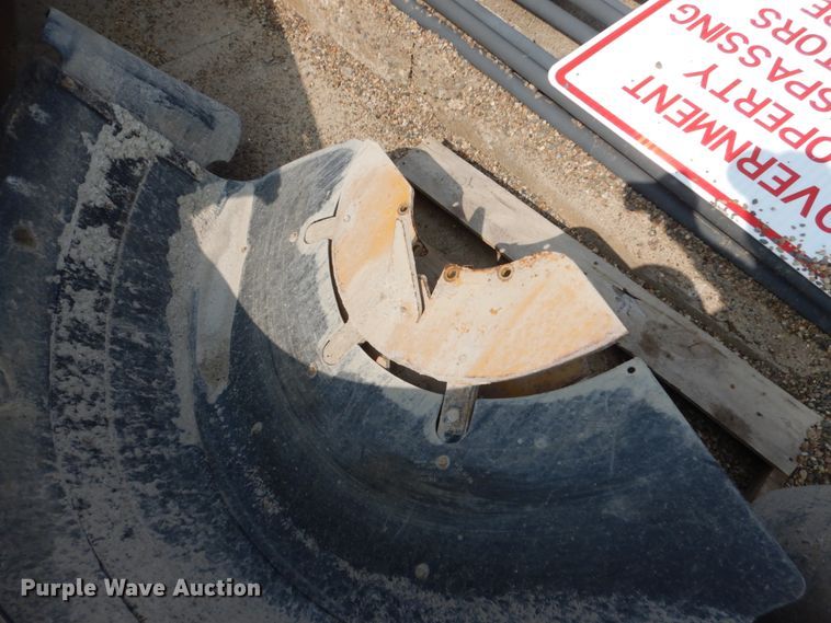 image for item HP9839 Plastic fenders