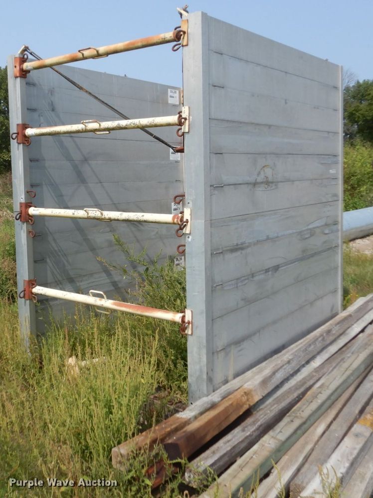 image for item HP9843 Duralite aluminum trench box