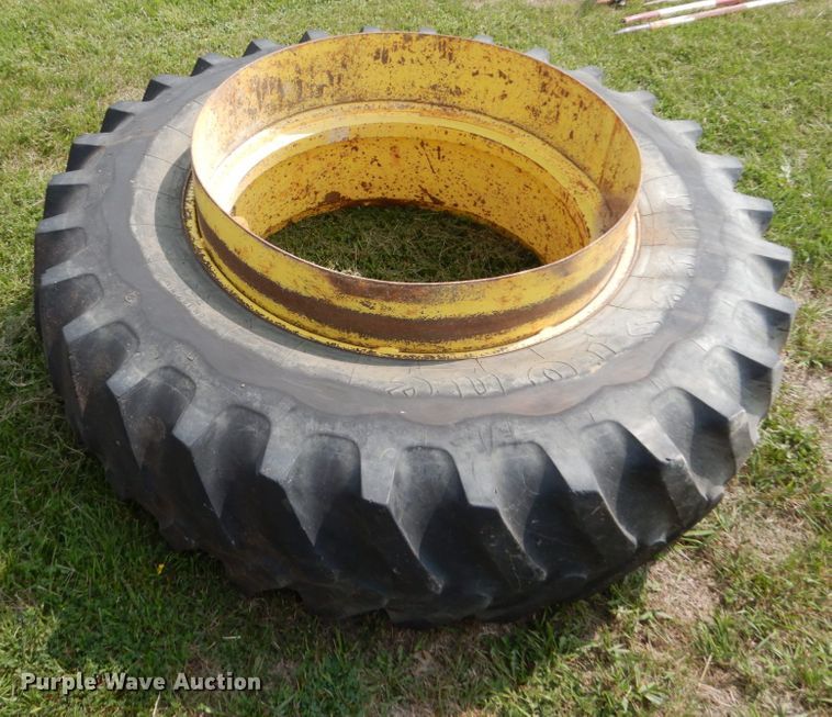 image for item HP9847 18.4-38 tire