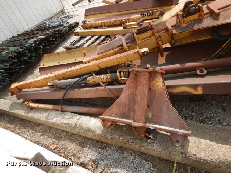 image for item HP9858 12'W snow wing