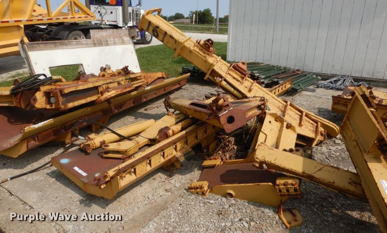 image for item HP9859 12'W snow wing