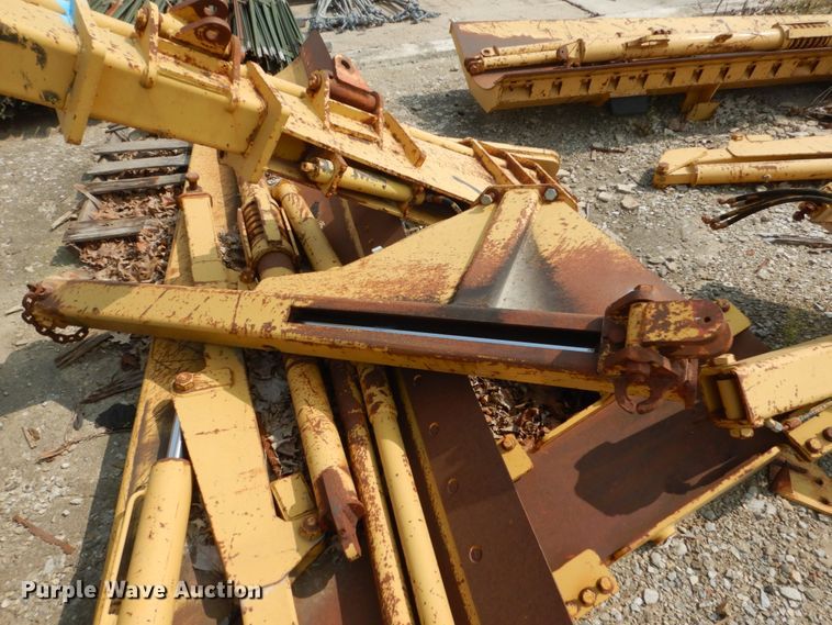 image for item HP9859 12'W snow wing