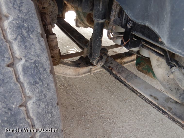 image for item HP9864 2006 Volvo VN  semi truck