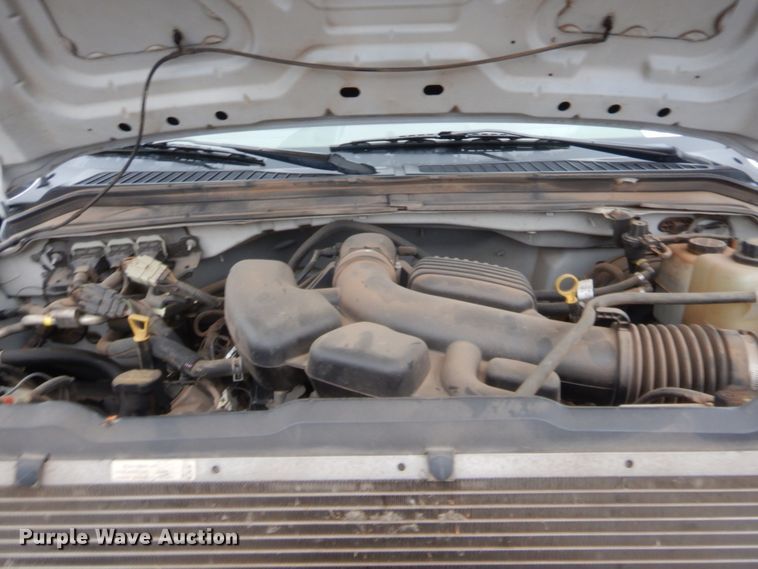 image for item HW9336 2010 Ford F250 Super Duty XL  pickup truck