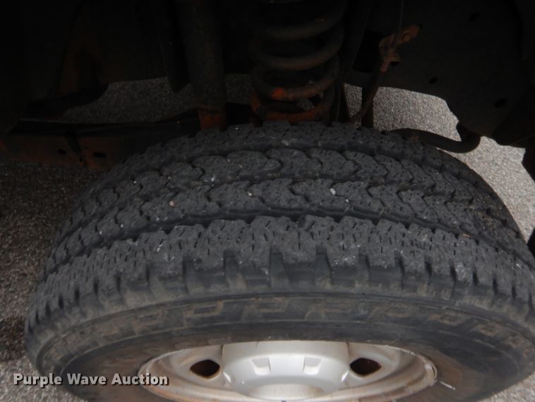 image for item HW9336 2010 Ford F250 Super Duty XL  pickup truck