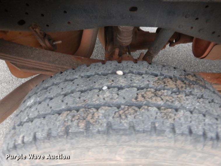 image for item HW9336 2010 Ford F250 Super Duty XL  pickup truck