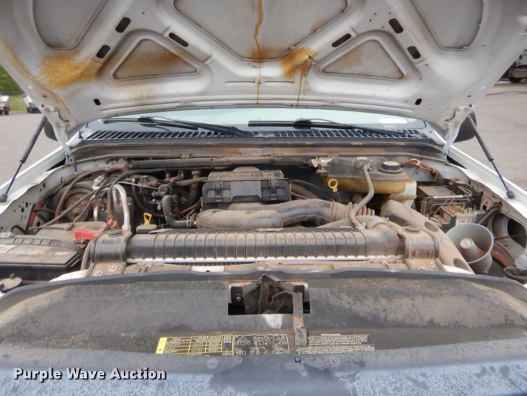 image for item HW9342 2006 Ford F250 Super Duty XL  Crew Cab pickup truck